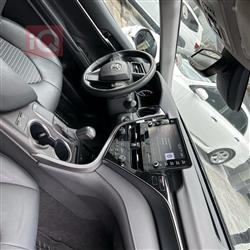 تۆیۆتا کامری